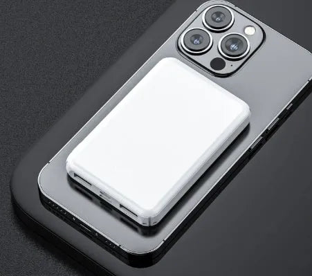 Black or white universal heating vest power bank showing 10000mAh and 5000mAh capacity options.
