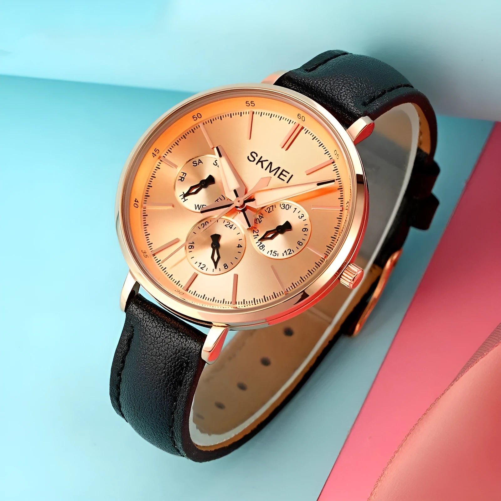 Women's retro round quartz watch with genuine leather strap, rose gold case, black strap, 38mm dial