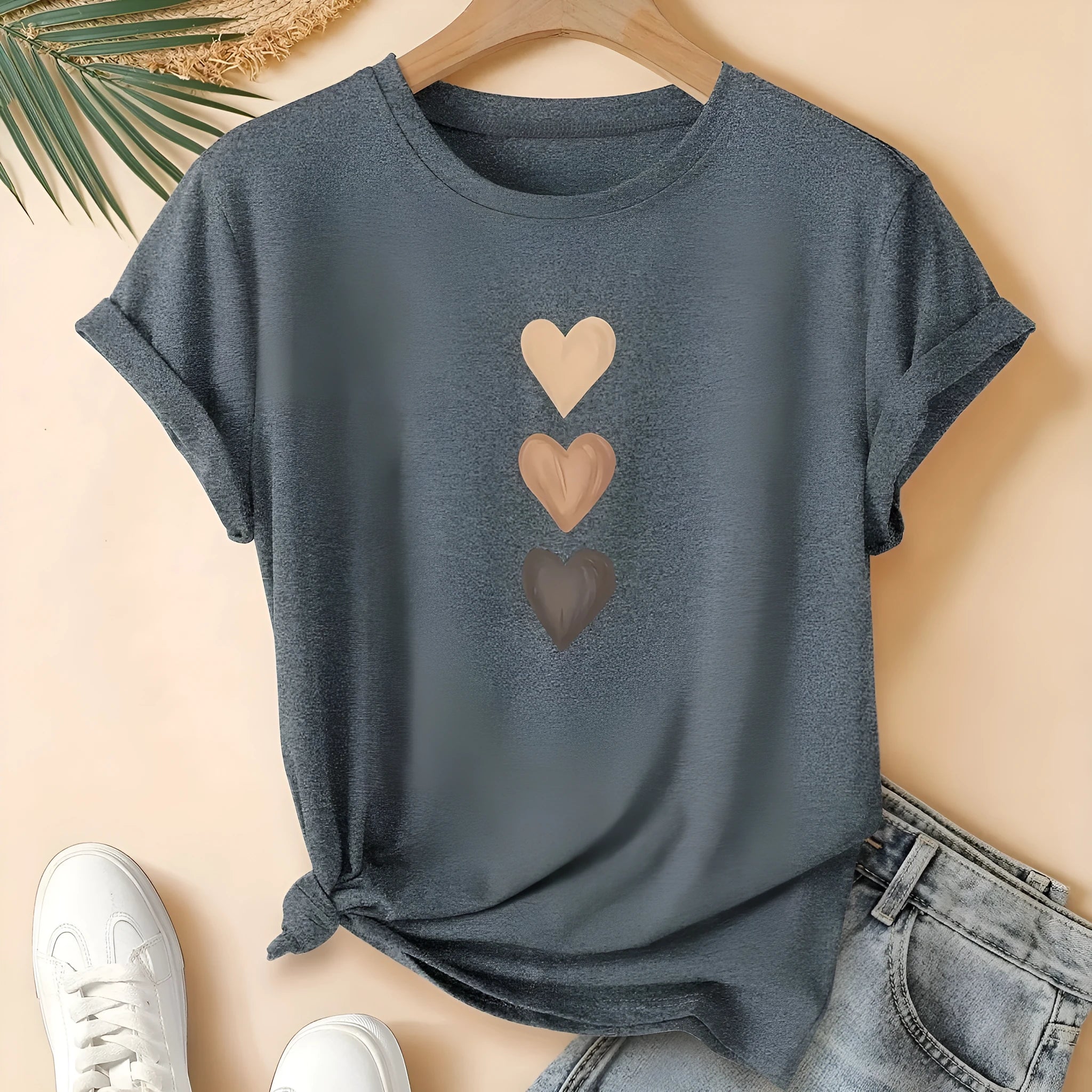 Women's short sleeve round neck t-shirt with an art retro pattern, in pure cotton fabric.