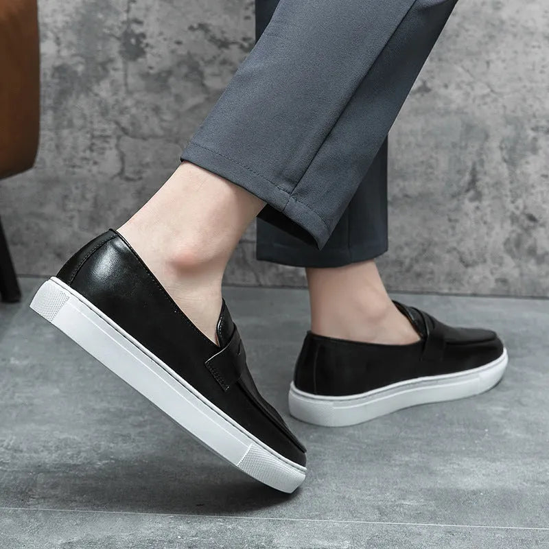 Plus size men's board shoes in black or brown with artificial PU upper, flat heel, rubber sole, and round toe