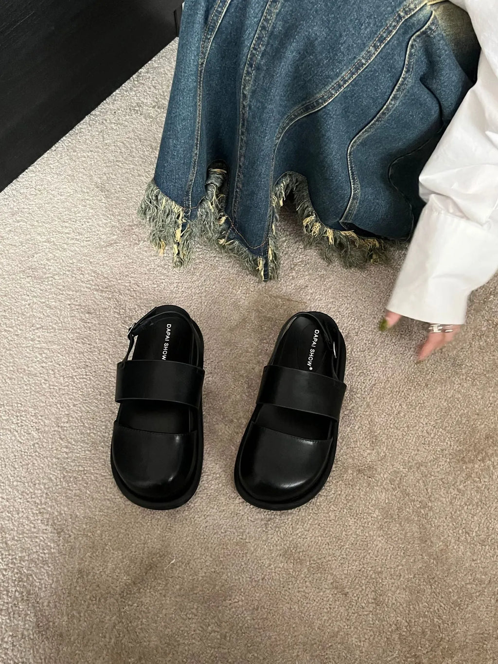 Women's retro Korean style sandals with an adjustable ankle buckle strap in black, brown, or apricot.