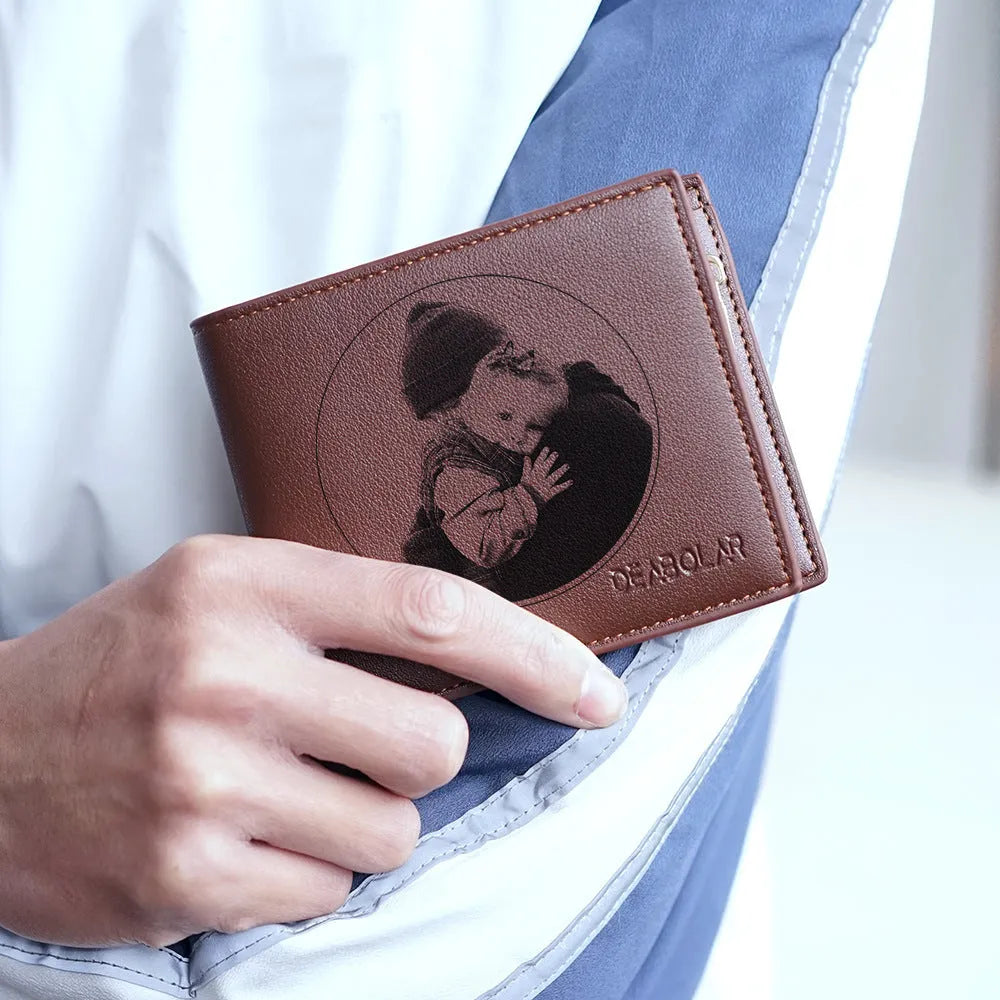 Men's leather zip wallet in classic colour, presented in a gift box.