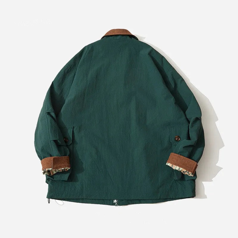 Casual contrast colour jacket with side seam pockets in green or apricot