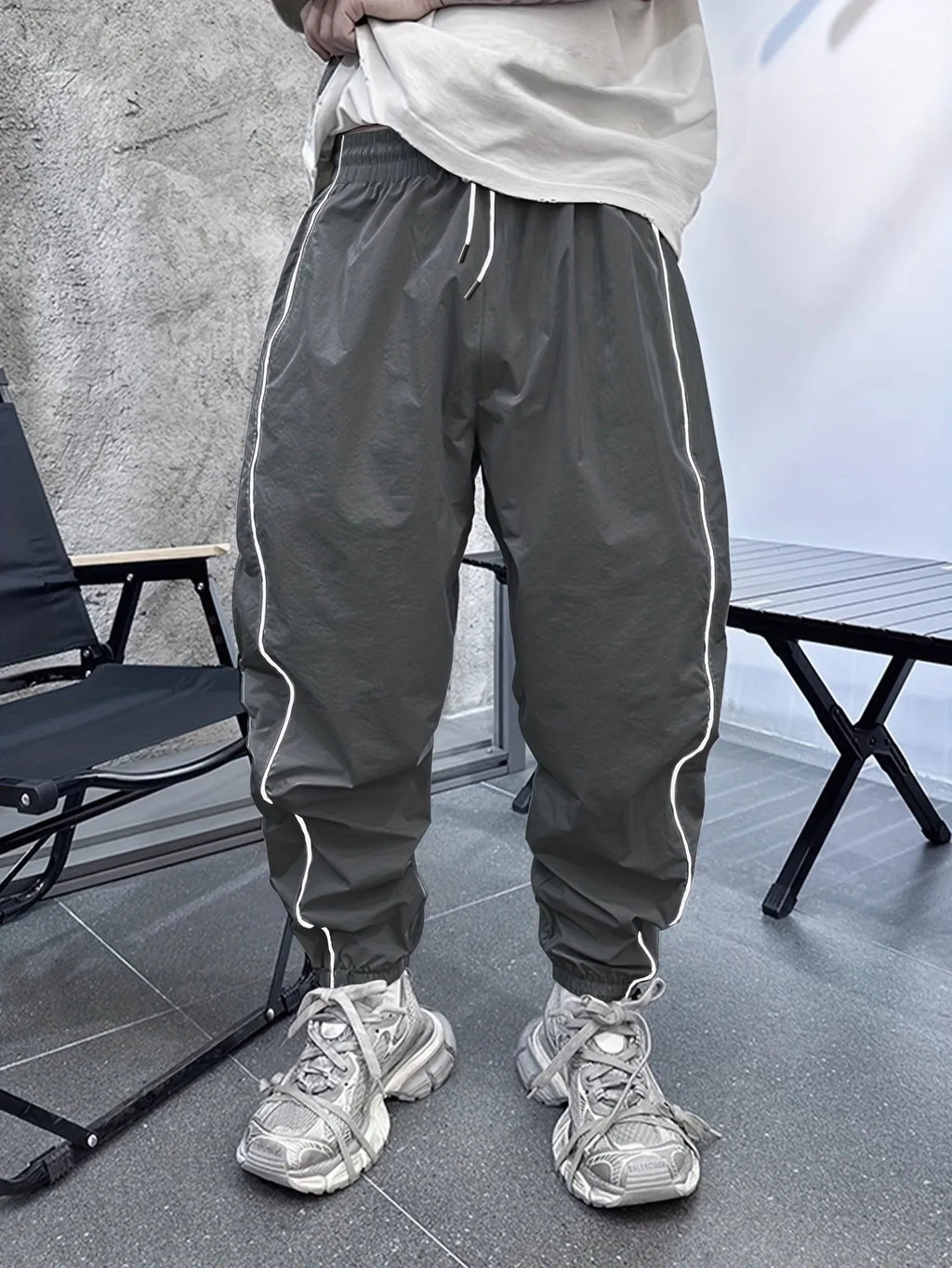Men's loose fit casual sports trousers in bamboo fibre, shown in cropped length and multiple colours.