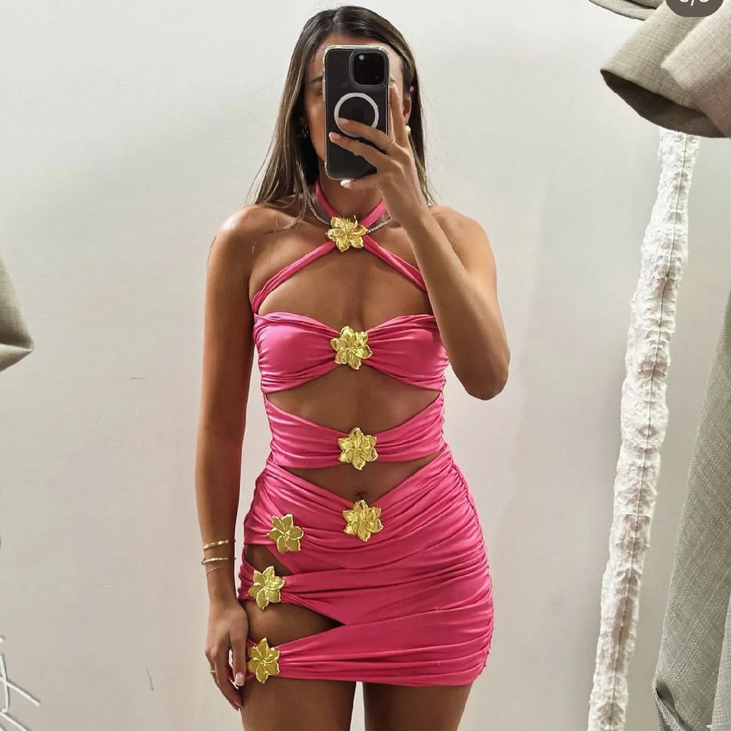 Women's solid colour one-piece swimsuit with hollow-out tube top and matching short skirt